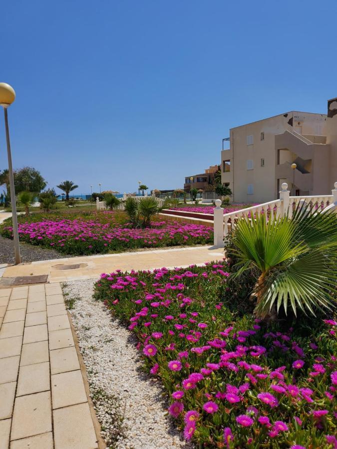 Casa Baja Naturista Con Patio En Primera Linea De Playa Con Piscina Comunitaria! Вера Екстериор снимка