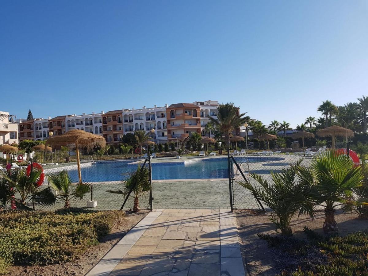 Casa Baja Naturista Con Patio En Primera Linea De Playa Con Piscina Comunitaria! Вера Екстериор снимка