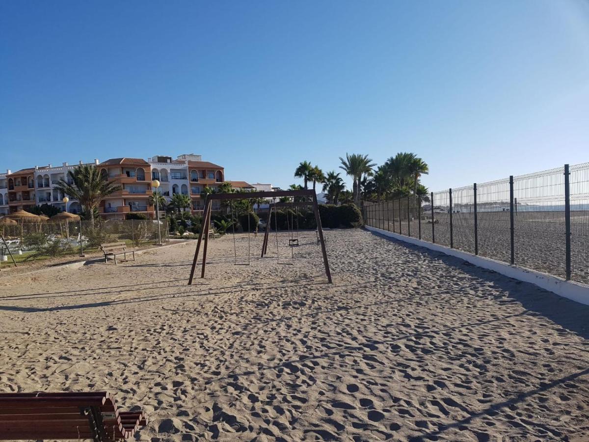 Casa Baja Naturista Con Patio En Primera Linea De Playa Con Piscina Comunitaria! Вера Екстериор снимка