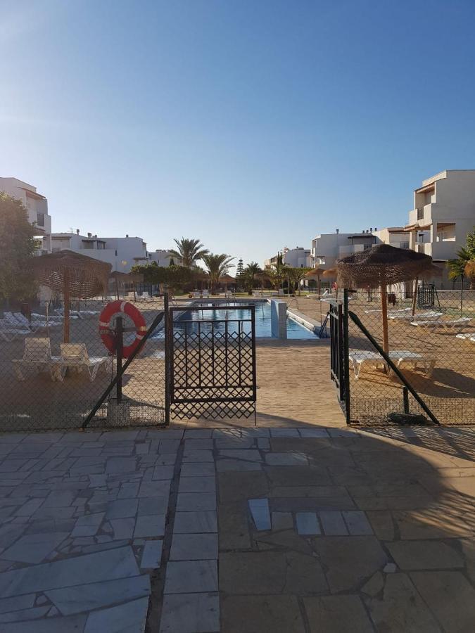 Casa Baja Naturista Con Patio En Primera Linea De Playa Con Piscina Comunitaria! Вера Екстериор снимка